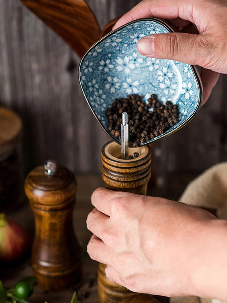 Solid Wood Pepper Mill with Ceramic Grinder